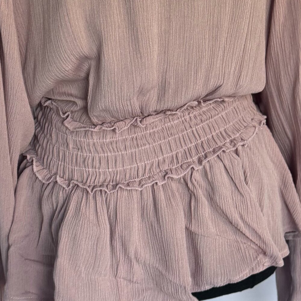 Pink Lily Pink Blouse Women’s Super cute Rayon flattering Size Small - 0313 - Picture 4 of 5